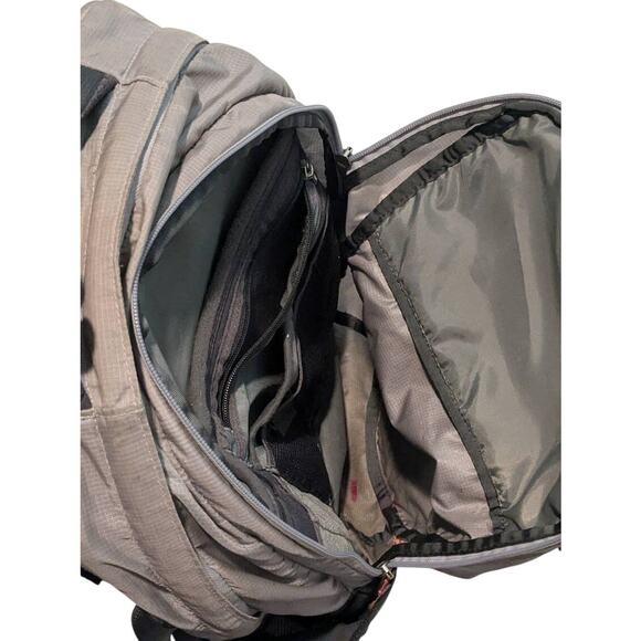 The Northface Grey Women\'s Backpack main image 3